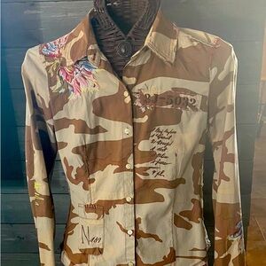 Johnny was. JW workshop camo.Blouse
